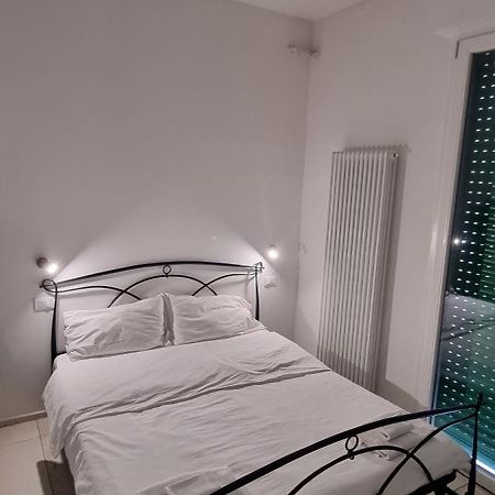 Farolfi Apartments Galliera Болонья Екстер'єр фото