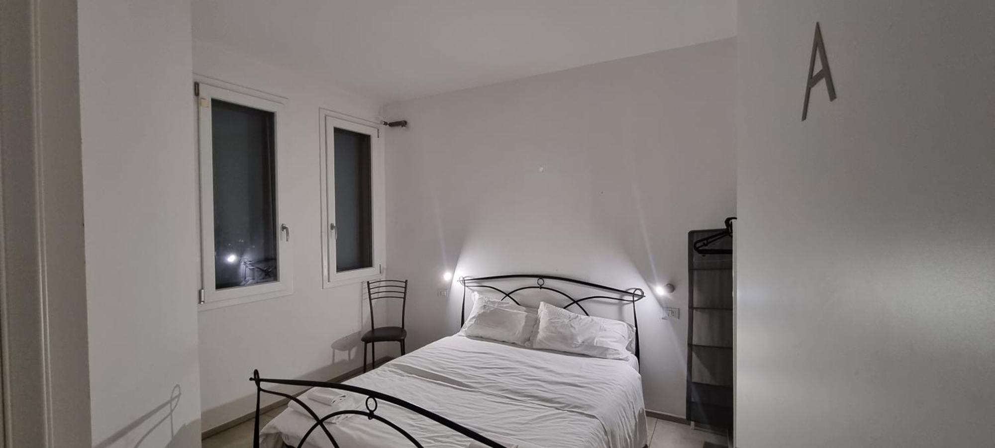 Farolfi Apartments Galliera Болонья Екстер'єр фото