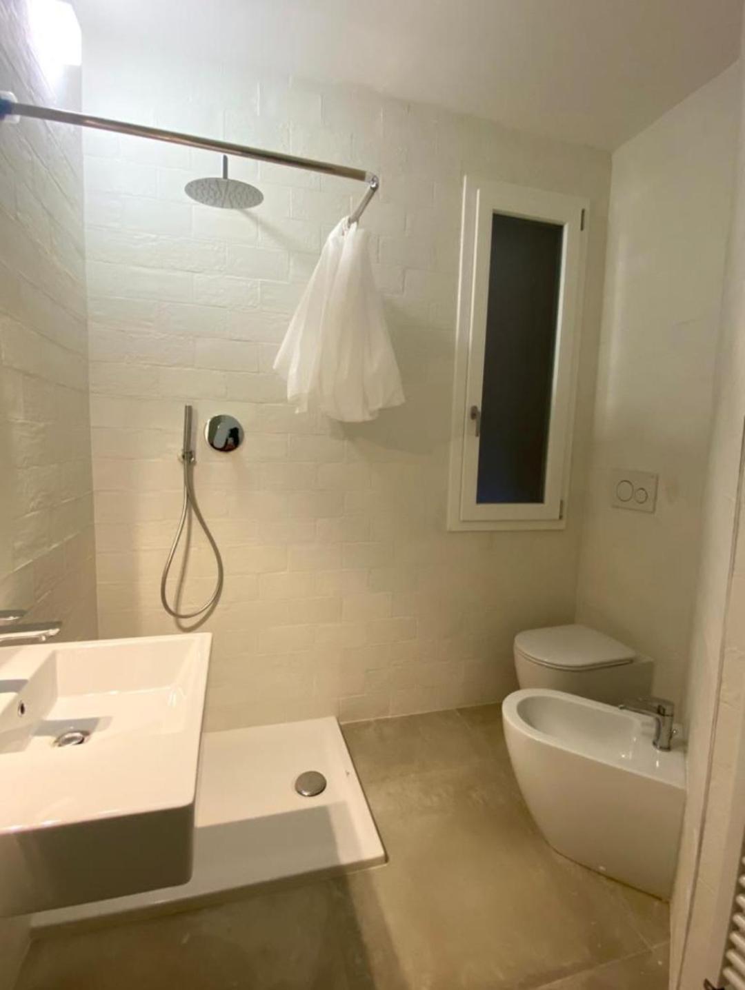 Farolfi Apartments Galliera Болонья Номер фото