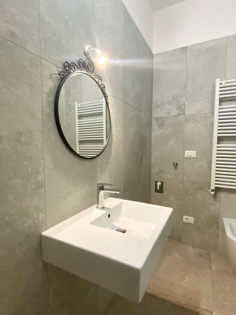 Farolfi Apartments Galliera Болонья Екстер'єр фото